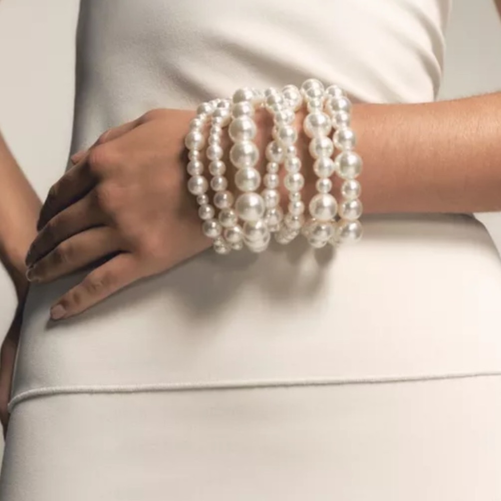 🆕 ZARA Elegant White Pearl Bracelet Set